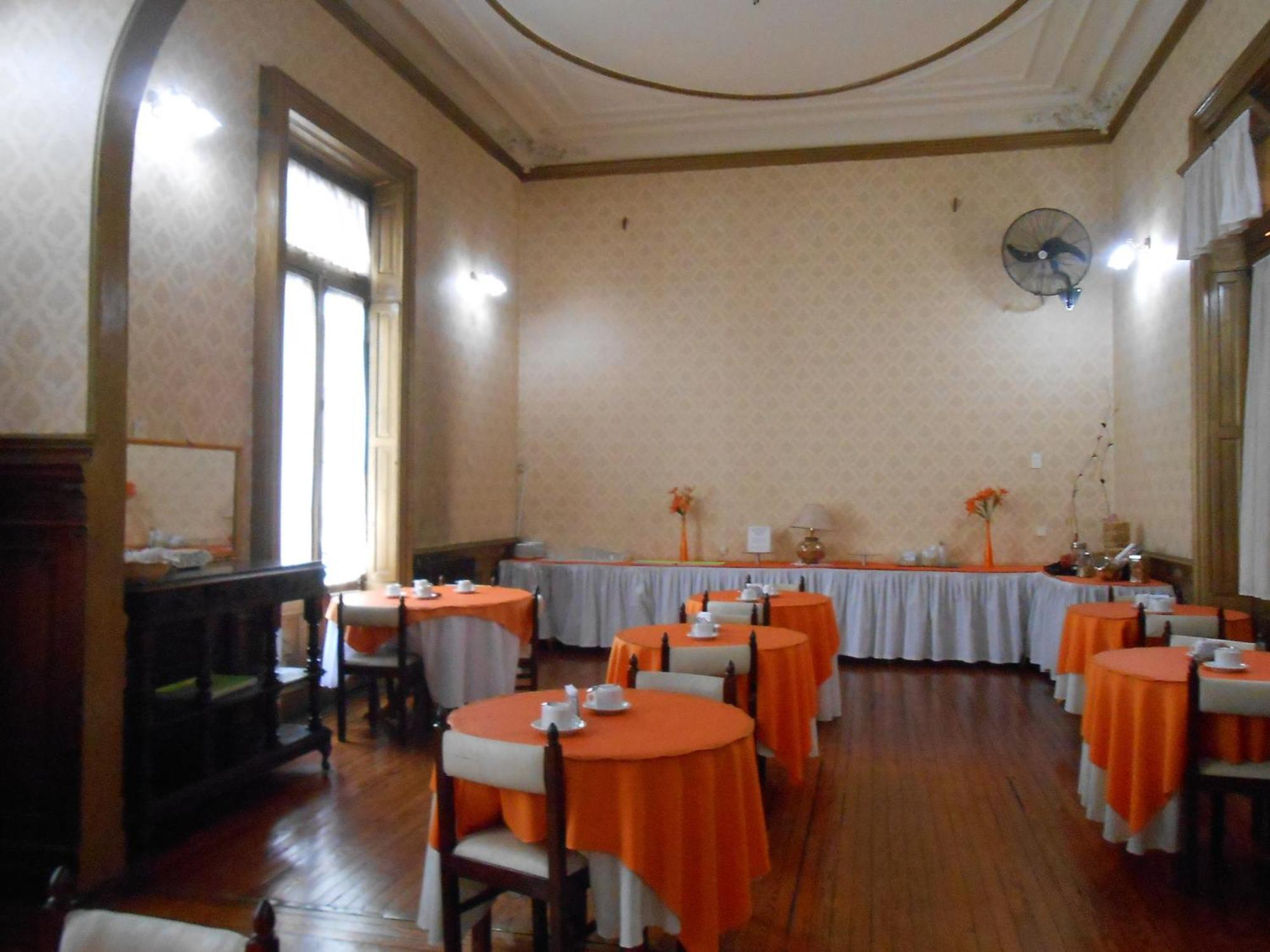 Reina Hotel Buenos Aires